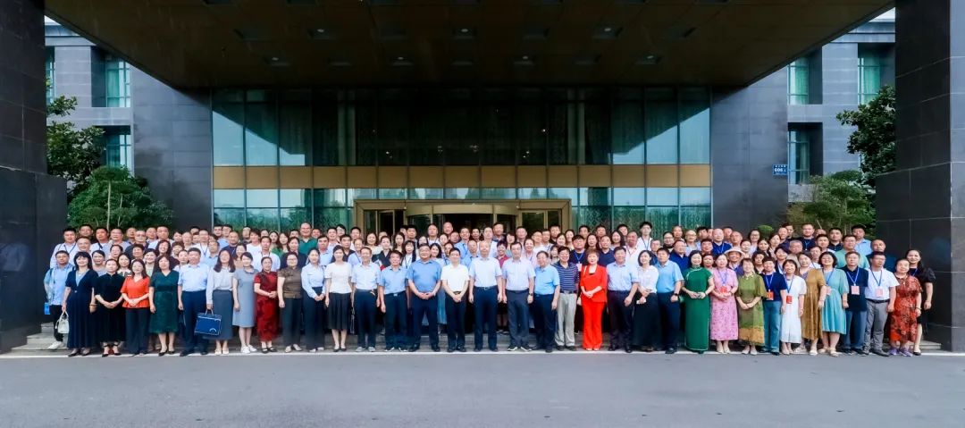 公司成员参加奔流文学院第二十期作家研修班